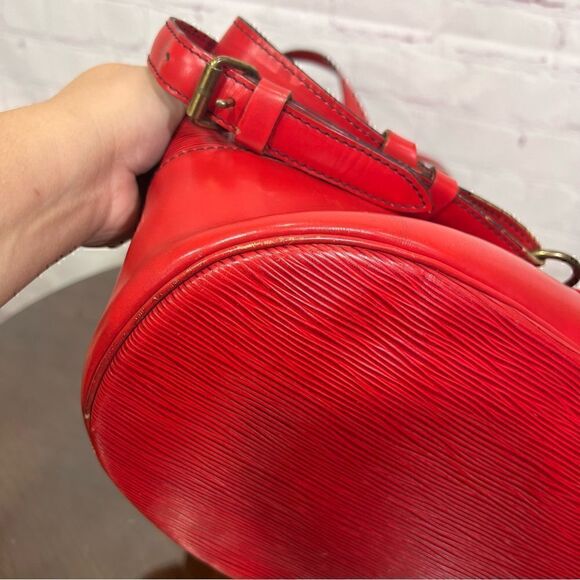 LOUIS VUITTON Epi Randonnee GM Castillan Red. Big Roomy Backpack. - Picture 10 of 17
